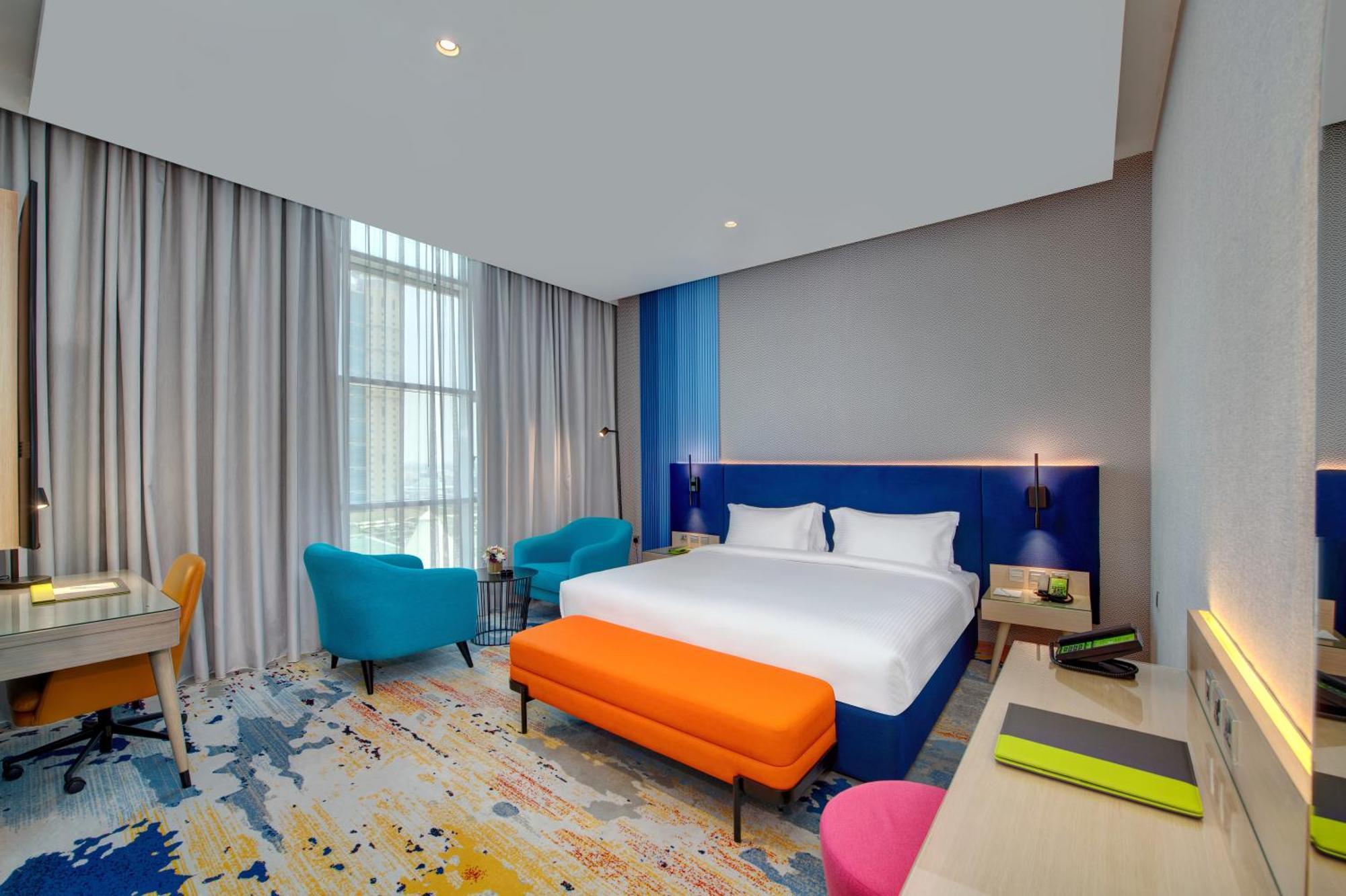 La Quinta By Wyndham Abu Dhabi Al Wahda Hotel Exterior photo