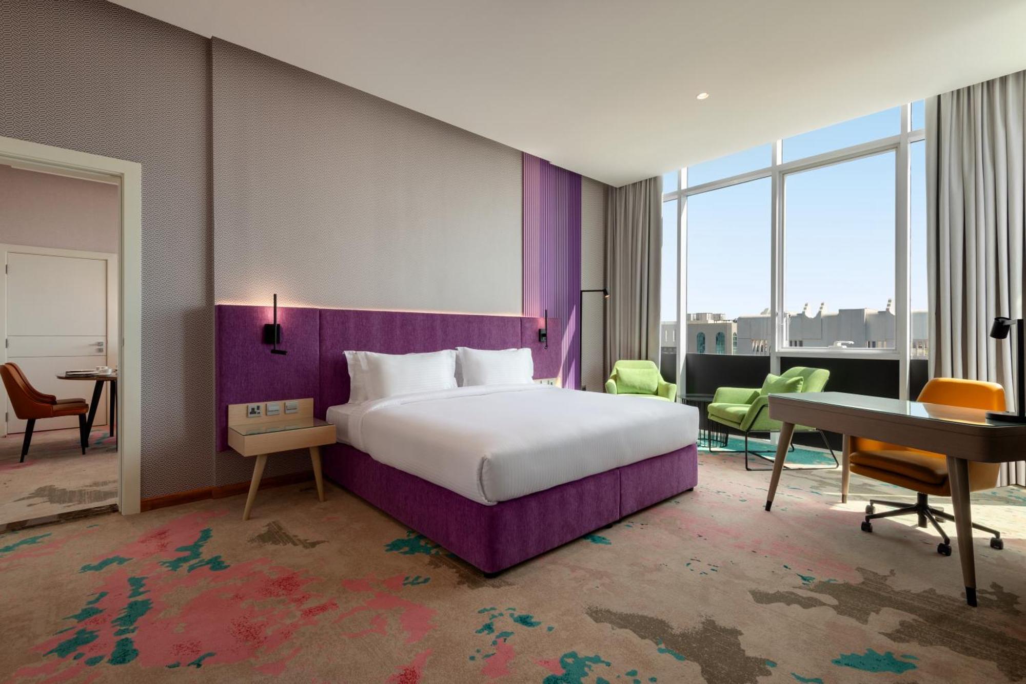 La Quinta By Wyndham Abu Dhabi Al Wahda Hotel Exterior photo